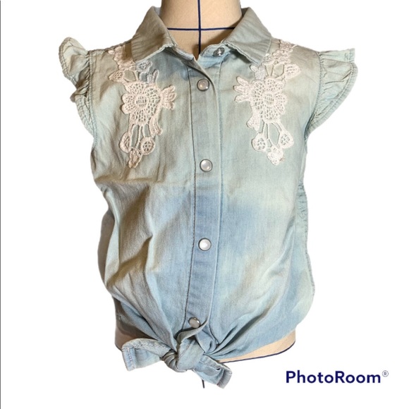 NWOT H&M Chambray Shirt With Antique Wash Size 3 - Picture 1 of 7